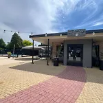 Royal Romantisch, Uniek En Volledig Prive * Putten