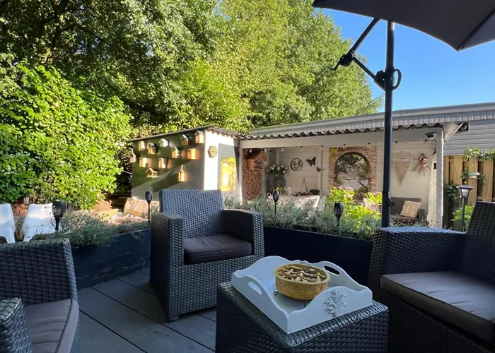 Royal Romantisch, Uniek En Volledig Privé Chalet Putten